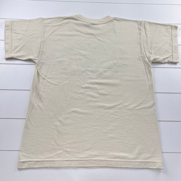 Activewear Vintage Quilted Hearts Gay Talbott Graphic T-Shirt Women’s SZ Medium - Picture 2 of 5